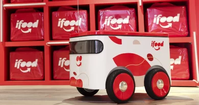 Startup de Goiânia revoluciona com robôs criados do zero para iFood e Volkswagen